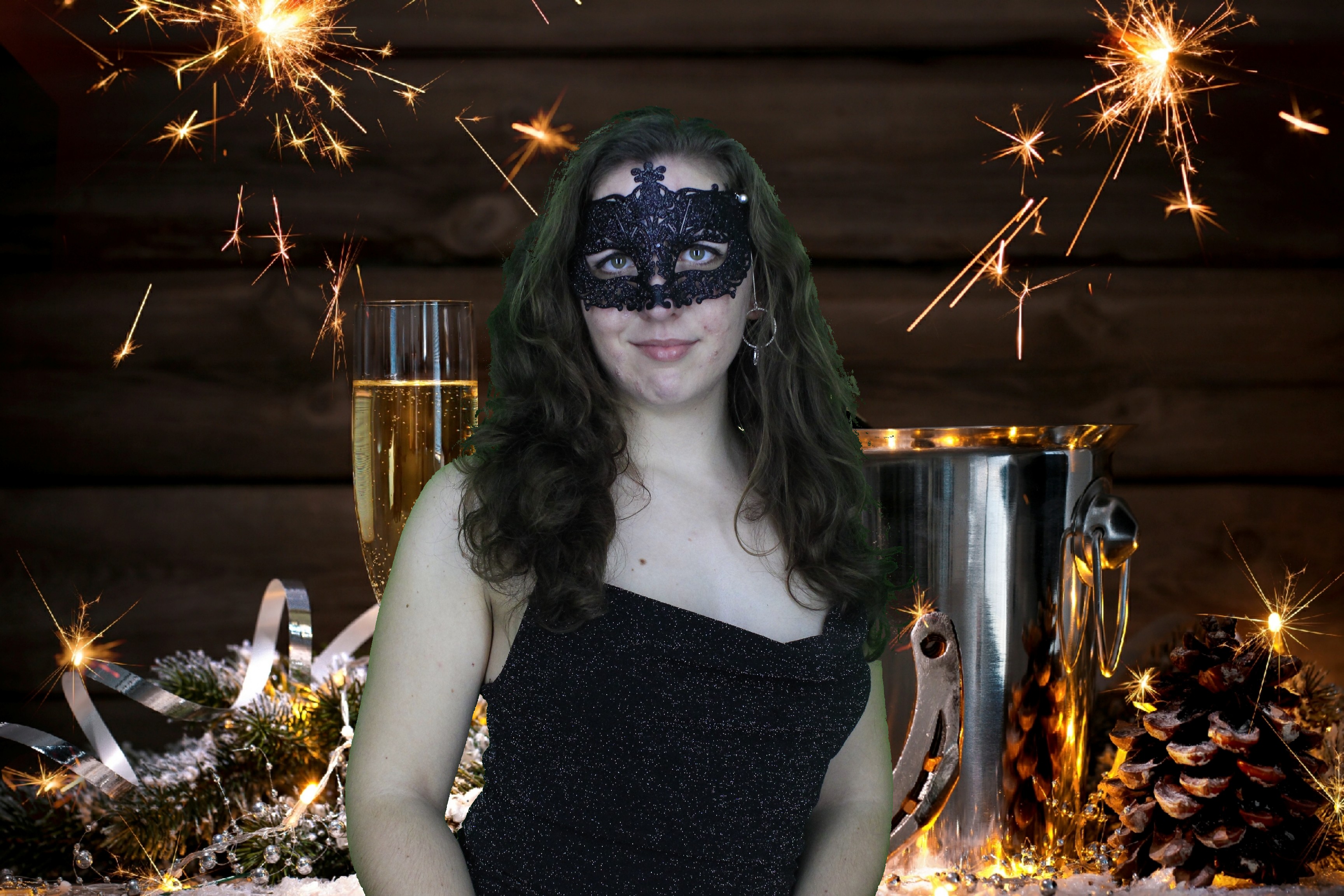 New Years Eve Party Silvermere | View more photos from the event at gallery.myphotoboothexperience.co.uk/u/MyPhotoBoothExperienceLtd/New-Years-Eve-Party-Silvermere